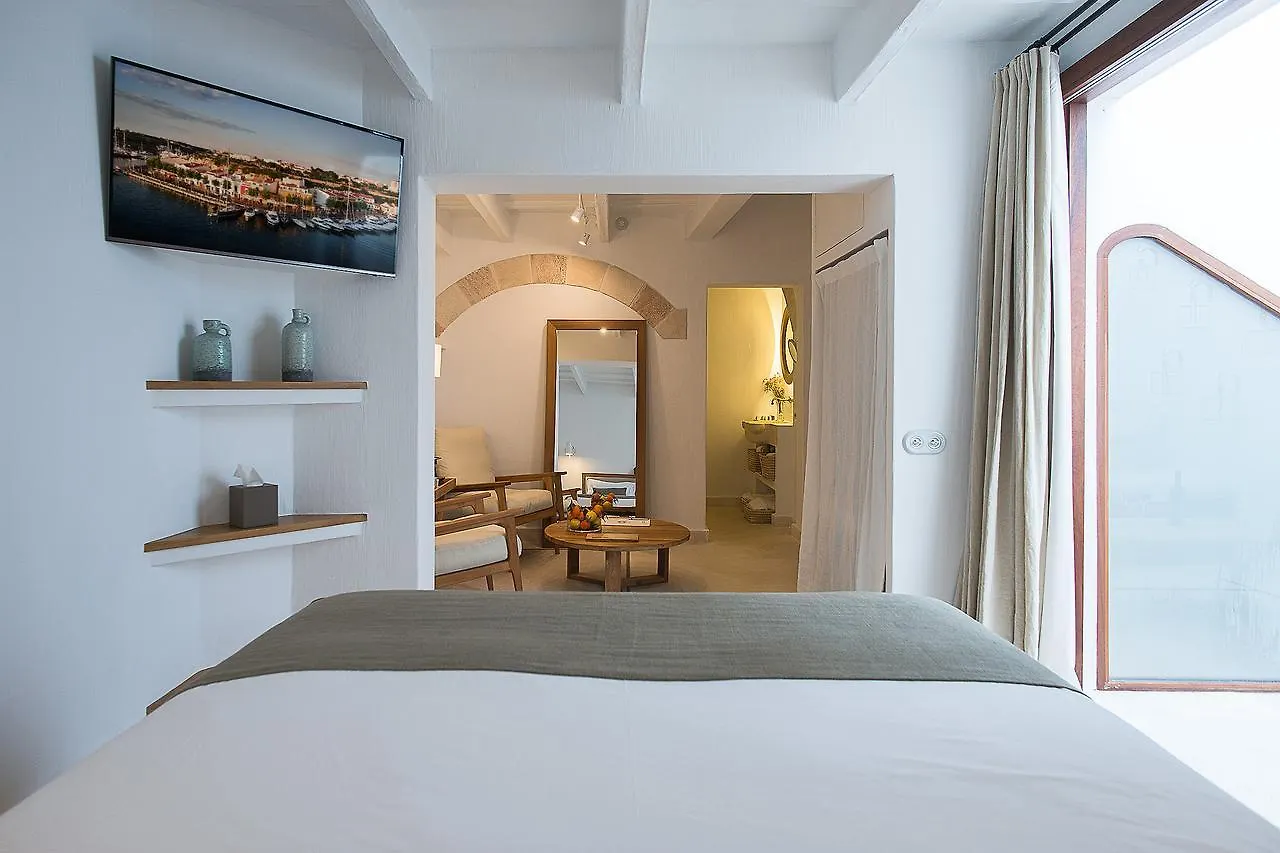 S'Hotelet D'Es Born - Suites & Spa ثيوداديلا