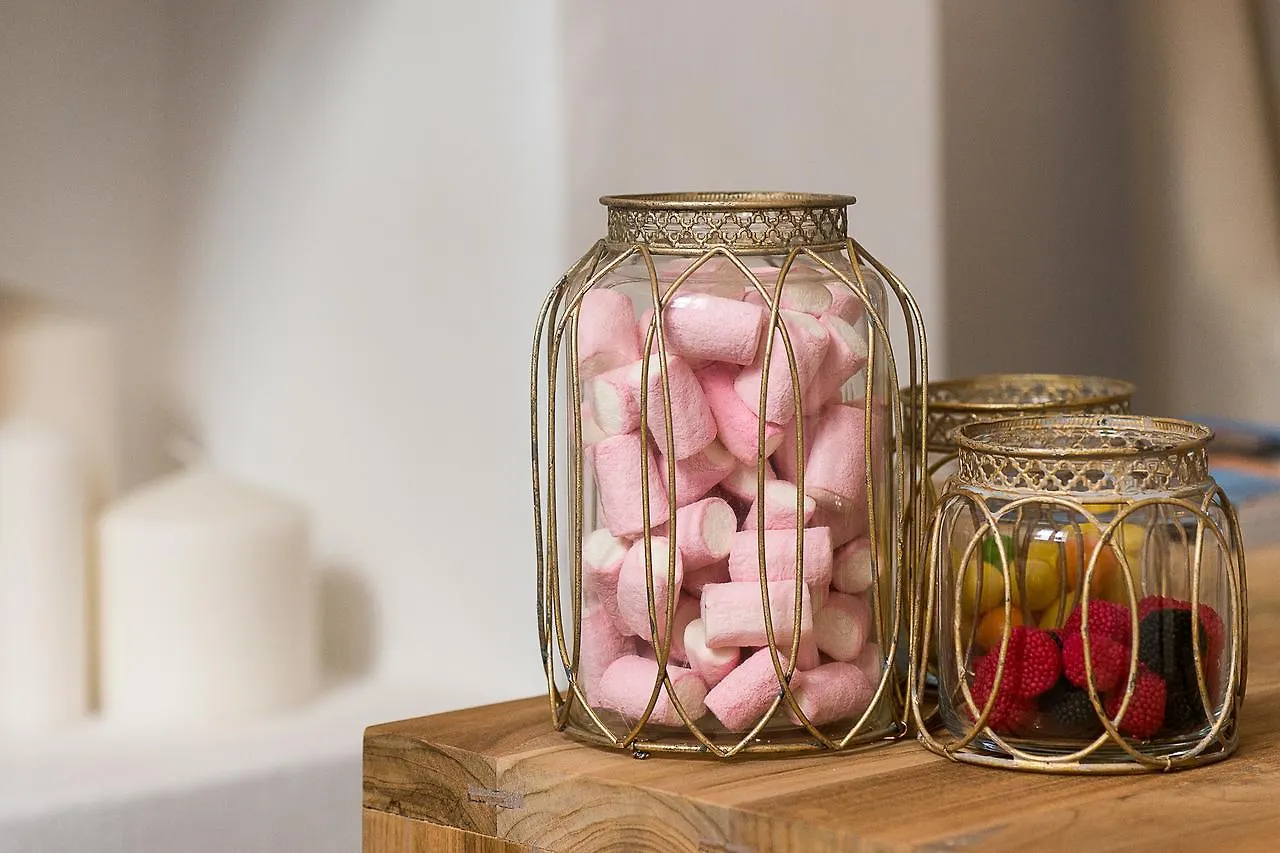 فندق S'Hotelet D'Es Born - Suites & Spa ثيوداديلا