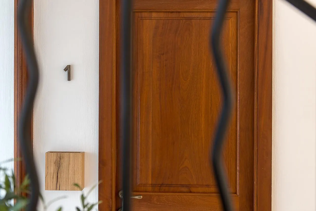 S'Hotelet D'Es Born - Suites & Spa ثيوداديلا